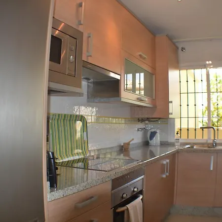 Διαμέρισμα Puertosol Εστεπόνα